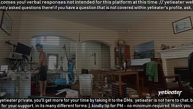 Snapshot of yetieater chatting on 14, 5, 2026 yetieater online show from 14, 5, 2026