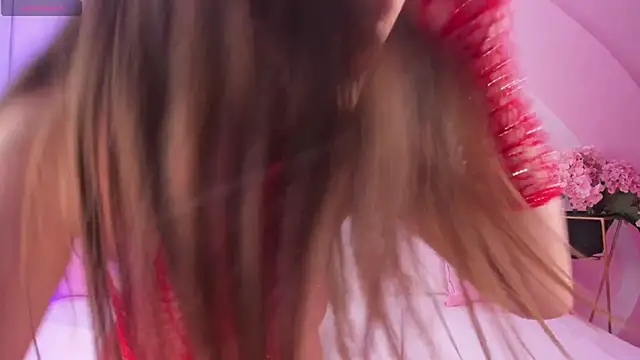 Snapshot of ValeriMilton chatting on 4, 11, 2025 ValeriMilton online show from 4, 11, 2025