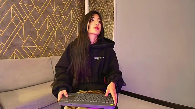 Tahara Romanov online show from 12, 3, 2025