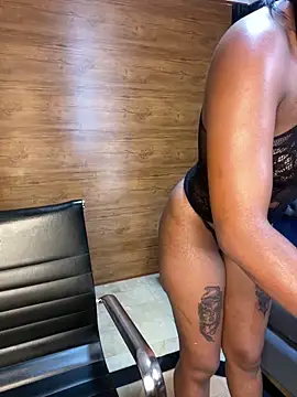 PinkyMoon online show from 2, 3, 2026