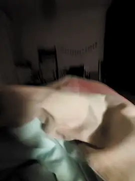 Snapshot of Cazzettostorto99 chatting on 21, 10, 2025 Cazzettostorto99 online show from 21, 10, 2025