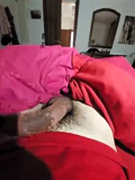 Snapshot of Cazzettostorto99 chatting on 27, 11, 2025 Cazzettostorto99 online show from 27, 11, 2025