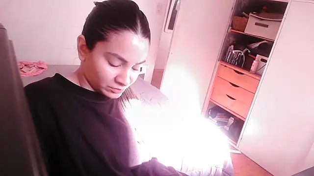 Snapshot of valenseleni chatting on 10, 9, 2025 valenseleni online show from 10, 9, 2025