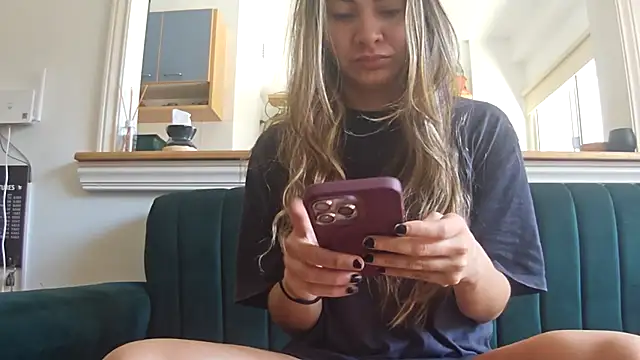 Snapshot of valenseleni chatting on 12, 9, 2025 valenseleni online show from 12, 9, 2025