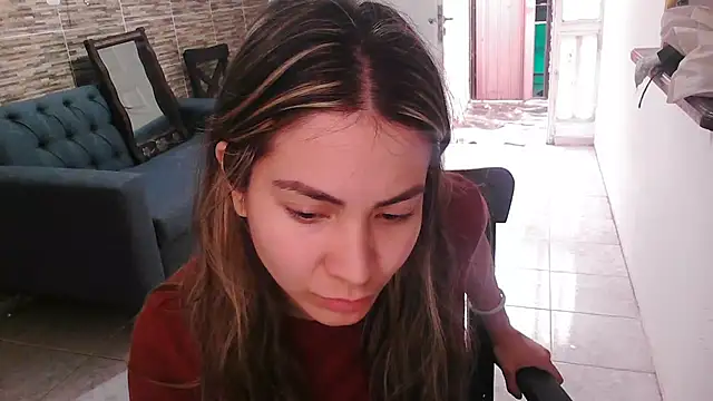 Snapshot of valenseleni chatting on 2, 10, 2025 valenseleni online show from 2, 10, 2025