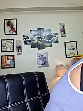 Snapshot of Noor-Bold chatting on 1, 12, 2025 Noor-Bold online show from 1, 12, 2025