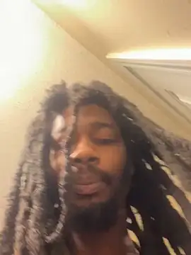 Snapshot of datlongone chatting on 14, 10, 2025 datlongone online show from 14, 10, 2025