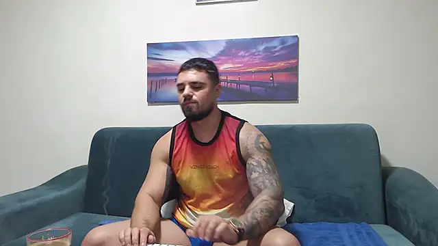 Tiberius hunk online show from 20, 11, 2025