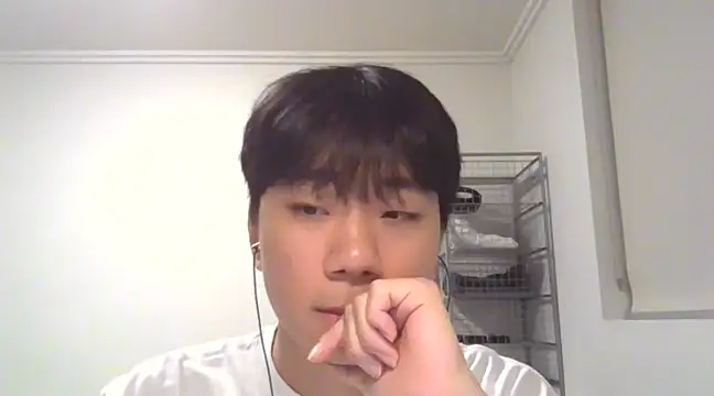 Snapshot of sdamvo2 chatting on 3, 3, 2025 sdamvo2 online show from 3, 3, 2025