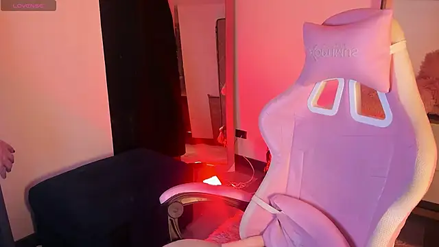 Loona s online show from 2, 6, 2026