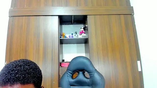 Dreamastercum  online show from 13, 9, 2025