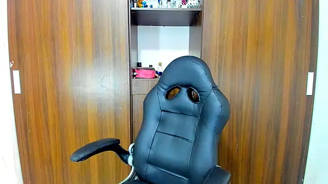 Dreamastercum  online show from 17, 9, 2025