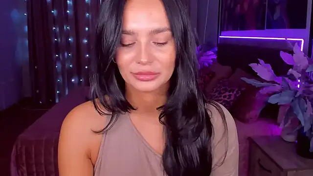 Snapshot of DanaSincere chatting on 15, 3, 2025 DanaSincere online show from 15, 3, 2025
