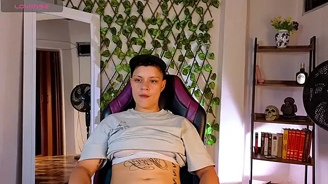 Snapshot of demimoore222 chatting on 15, 3, 2025 demimoore222 online show from 15, 3, 2025