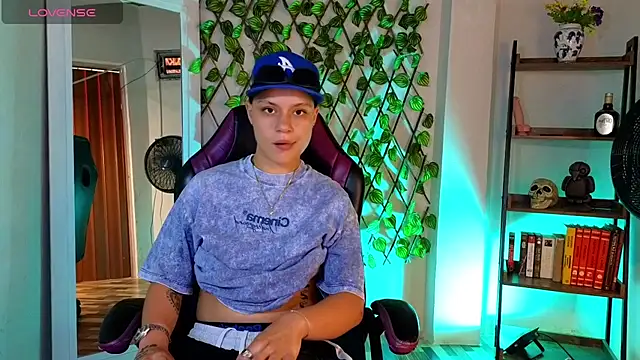 Snapshot of demimoore222 chatting on 17, 3, 2025 demimoore222 online show from 17, 3, 2025