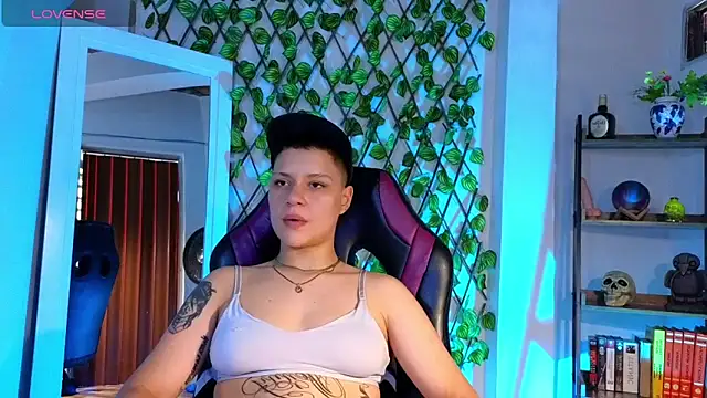 Snapshot of demimoore222 chatting on 19, 3, 2025 demimoore222 online show from 19, 3, 2025