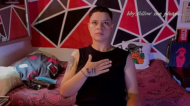 Snapshot of demimoore222 chatting on 3, 11, 2025 demimoore222 online show from 3, 11, 2025