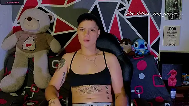 Snapshot of demimoore222 chatting on 16, 11, 2025 demimoore222 online show from 16, 11, 2025