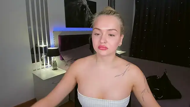 EvaGoddes online show from 10, 3, 2026