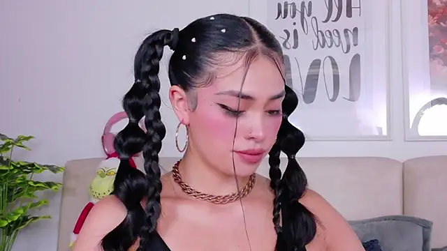 SaritaBratz online show from 28, 11, 2025