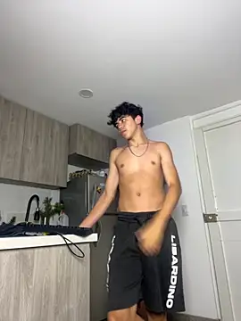 Snapshot of Miguel_bigcock chatting on 18, 9, 2025 Miguel bigcock online show from 18, 9, 2025