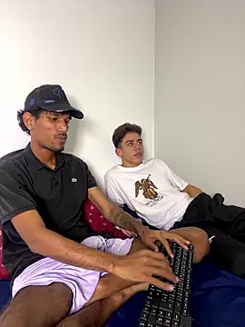 Snapshot of Miguel_bigcock chatting on 8, 1, 2026 Miguel bigcock online show from 8, 1, 2026