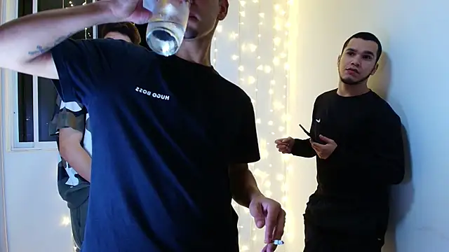 Snapshot of Miguel_bigcock chatting on 18, 1, 2026 Miguel bigcock online show from 18, 1, 2026