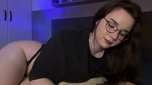 BeeBlossom online show from 20, 3, 2025