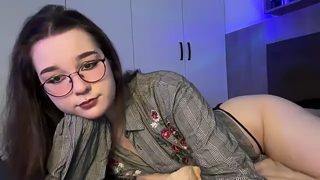 BeeBlossom online show from 22, 3, 2025