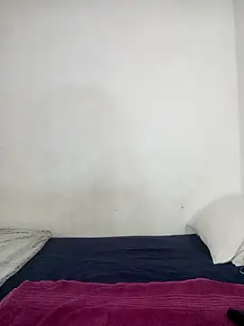 Snapshot of Missvixen81 chatting on 15, 12, 2025 Missvixen81 online show from 15, 12, 2025