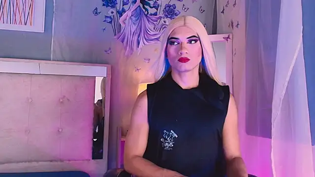 Snapshot of Emily_Castillo_1 chatting on 3, 4, 2026 Emily Castillo 1 online show from 3, 4, 2026