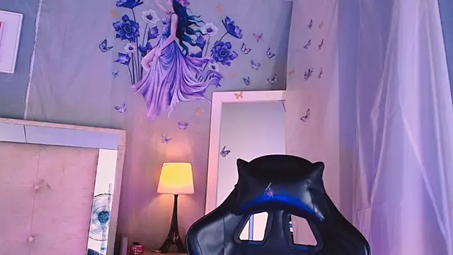 Snapshot of Emily_Castillo_1 chatting on 7, 4, 2026 Emily Castillo 1 online show from 7, 4, 2026