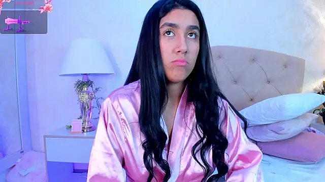 Mia Montess online show from 4, 6, 2026