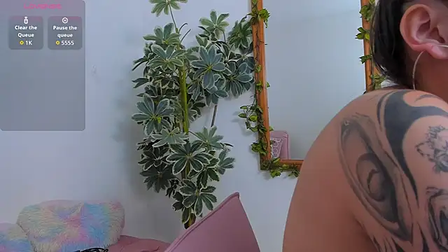 SaskiaGrendel online show from 19, 2, 2026