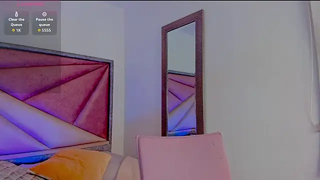 SaskiaGrendel online show from 2, 4, 2026