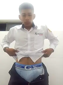 alayito12 online show from 8, 3, 2025