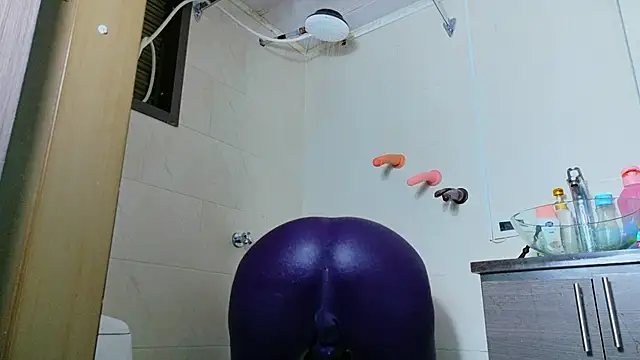 scarlettbooty online show from 24, 9, 2025