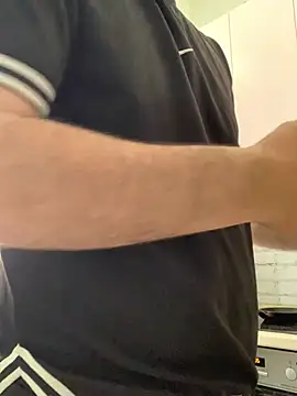 Maxpeins online show from 19, 5, 2026