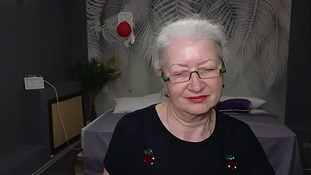 Maya Mayflower online show from 16, 3, 2025