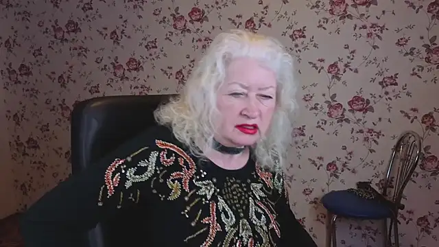 Maya Mayflower online show from 23, 12, 2025