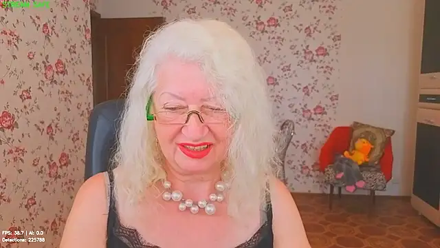 Snapshot of Maya_Mayflower chatting on 25, 6, 2026 Maya Mayflower online show from 25, 6, 2026