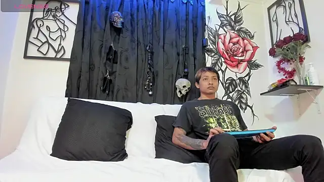 Snapshot of KratosAfroditacs chatting on 21, 3, 2025 KratosAfroditacs online show from 21, 3, 2025