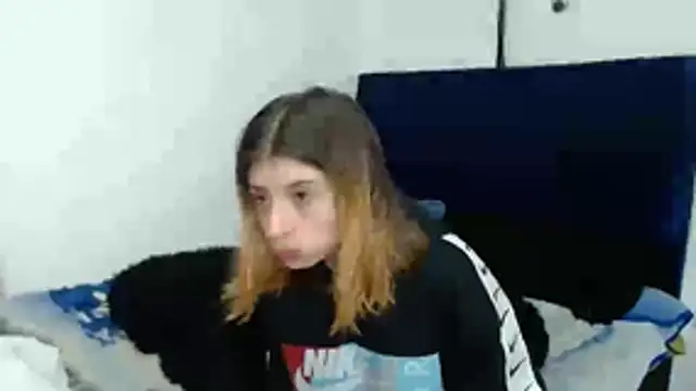 Snapshot of KratosAfroditacs chatting on 9, 11, 2025 KratosAfroditacs online show from 9, 11, 2025