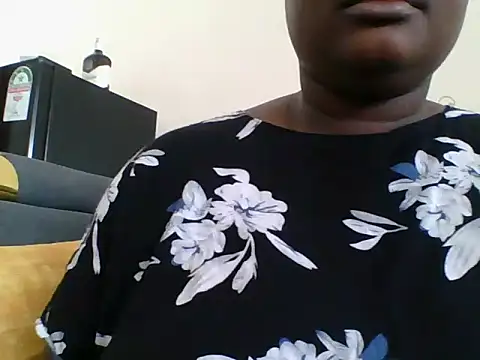 Nubian Nefertiti online show from 19, 4, 2026