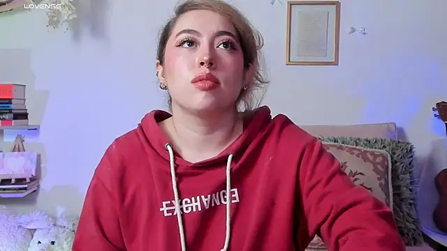 julieta cooper20 online show from 12, 4, 2026