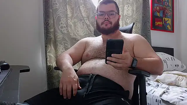 Snapshot of Edmund98 chatting on 6, 2, 2026 Edmund98 online show from 6, 2, 2026