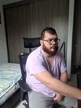 Snapshot of Edmund98 chatting on 24, 2, 2026 Edmund98 online show from 24, 2, 2026