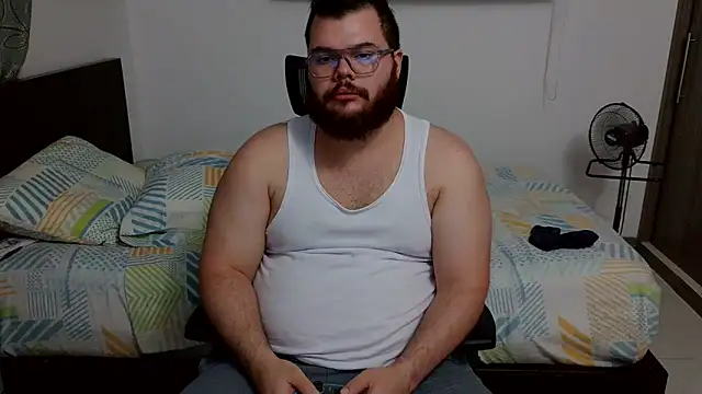 Snapshot of Edmund98 chatting on 25, 2, 2026 Edmund98 online show from 25, 2, 2026