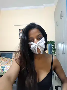 Snapshot of Queen_Ayeshaa chatting on 5, 3, 2025 Queen Ayeshaa online show from 5, 3, 2025