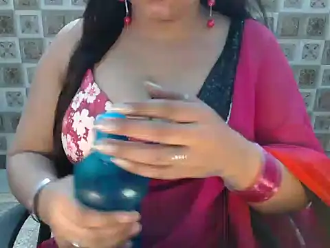 Snapshot of Surjeet_Kaur chatting on 24, 7, 2026 Surjeet Kaur online show from 24, 7, 2026